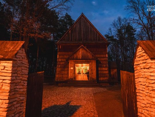 Święto Matki Boskiej Gromnicznej w Muzeum Wsi Radomskiej (zdjęcia)