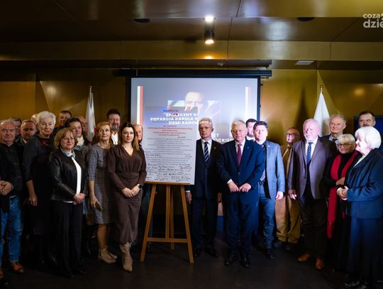 Konferencja prasowa dot. inauguracji działalności Społecznego Komitetu Poparcia Karola Nawrockiego Ziemi Radomskiej (zdjęcia)