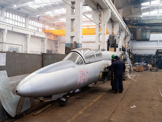 Transport Iskry na lotnisko (zdjęcia)