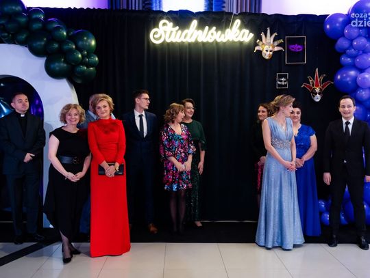 Studniówki 2025: Zespoł Szkół Elektronicznych im. Bohaterów Westerplatte (zdjęcia)