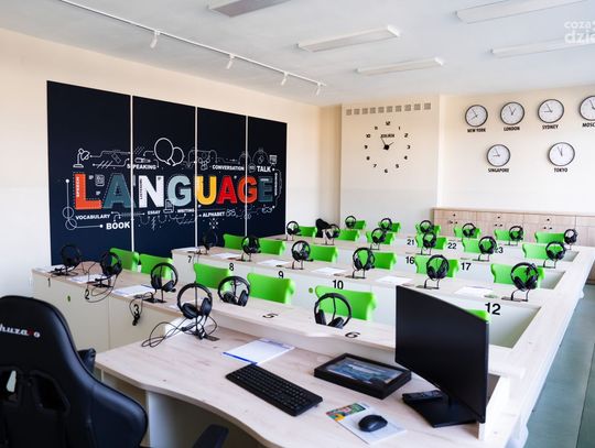 Otwarcie sali językowej w Zespole Szkolno-Przedszkolnym w Jedlińsku (zdjęcia)