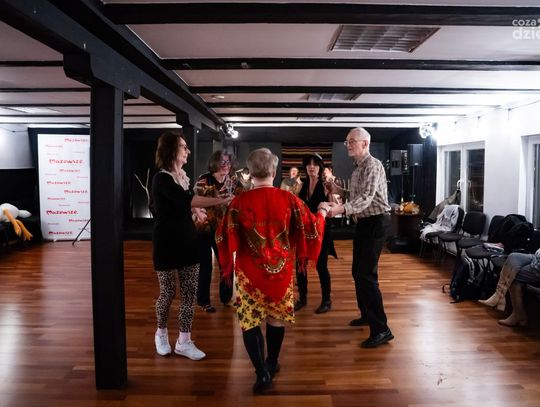 Zabawa ostatkowa w Radomskim Domu Tańca (zdjęcia)