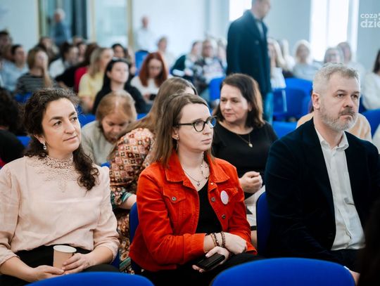  "Dostosowania jako czynnik przeciwdziałający wykluczeniu i uzależnieniu uczniów ze SPE, w tym z afazją" (zdjęcia)