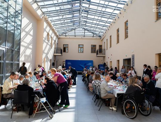 Śniadanie wielkanocne organizowane przez Fundację Klementyna (zdjęcia)