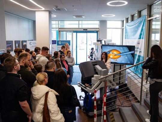 Biała Sobota z robotem da Vinci w Radomskim Centrum Onkologii (zdjęcia)