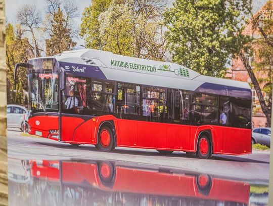 Autobusy Elektryczne dla Gminy Wolanów - podpisanie umowy (zdjęcia)