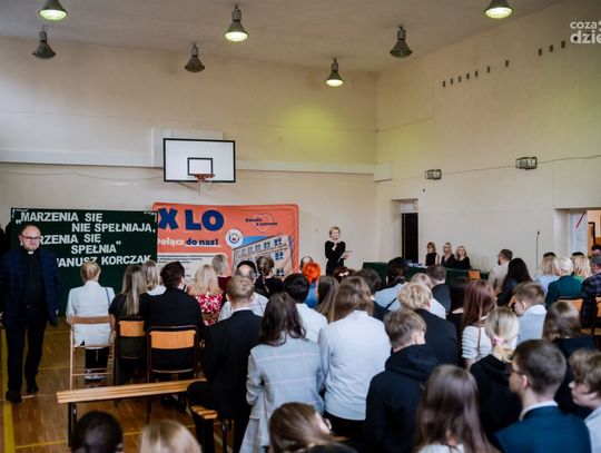 Zakończenie roku klas maturalnych w Konarskim (zdjęcia)