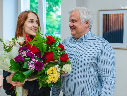 "Cisza struktury" – wernisaż Natalii Nogi (zdjęcia)