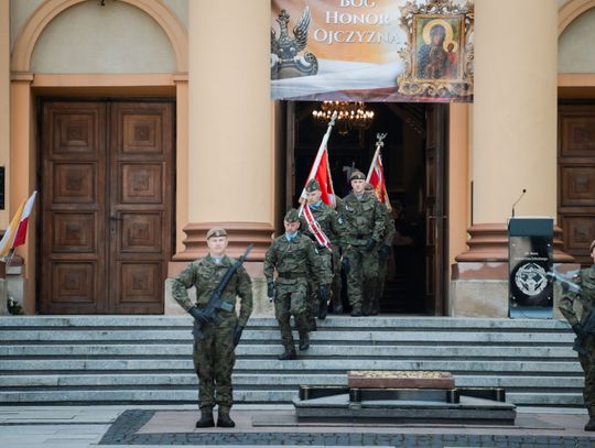 Obchody Narodowego Dnia Zwycięstwa (zdjęcia)