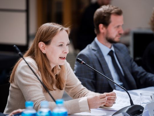 Okrągły Stół w Kamienicy Deskurów (zdjęcia)