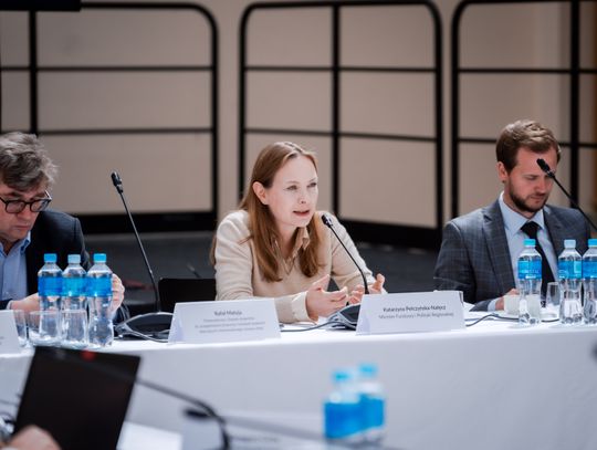 Okrągły Stół w Kamienicy Deskurów (zdjęcia)