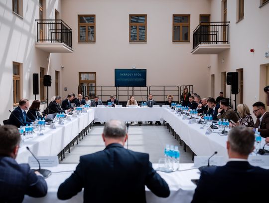 Okrągły Stół w Kamienicy Deskurów (zdjęcia)