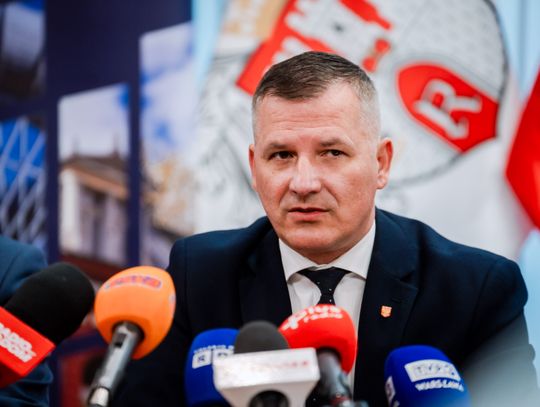 Podpisanie umów w Urzędzie Miejskim (zdjęcia)