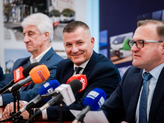 Podpisanie umów w Urzędzie Miejskim (zdjęcia)