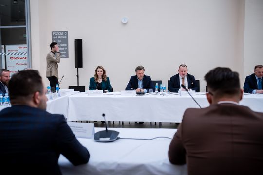 Okrągły Stół w Kamienicy Deskurów (zdjęcia)