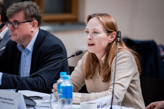 Okrągły Stół w Kamienicy Deskurów (zdjęcia)