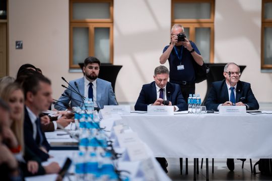 Okrągły Stół w Kamienicy Deskurów (zdjęcia)