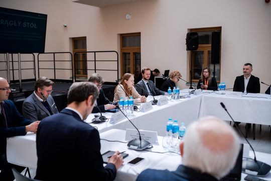 Okrągły Stół w Kamienicy Deskurów (zdjęcia)