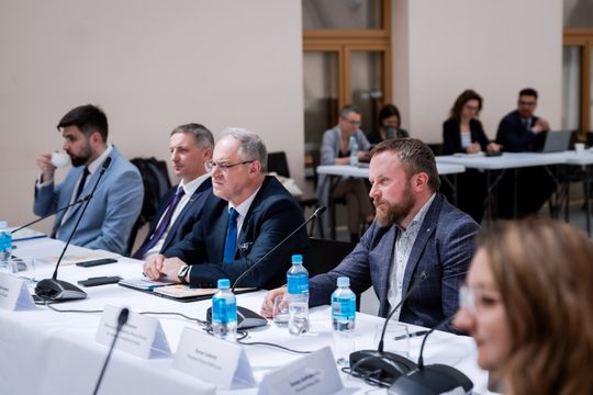 Okrągły Stół w Kamienicy Deskurów (zdjęcia) Okrągły Stół w Kamienicy Deskurów (zdjęcia)