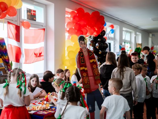 Obchody Dnia Europy w PSP 17 (zdjęcia)