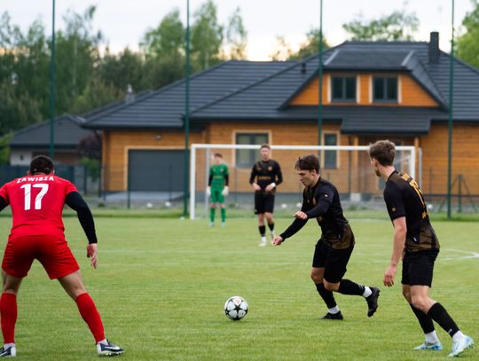 Tymex Liga Okręgowa: Centrum Radom - Zawisza Sienno (zdjęcia)
