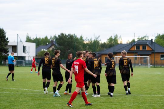 Tymex Liga Okręgowa: Centrum Radom - Zawisza Sienno (zdjęcia)