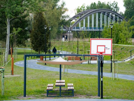 Uroczyste otwarcie terenów nadpilicznych w Białobrzegach (zdjęcia