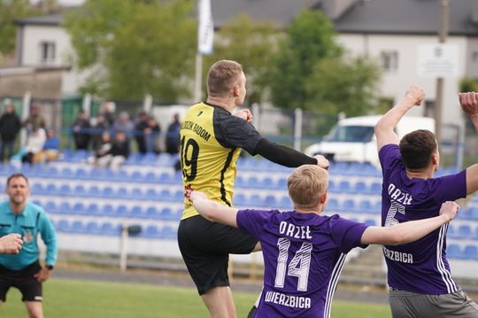 Orzeł Wierzbica - Młodzik Radom (zdjęcia)