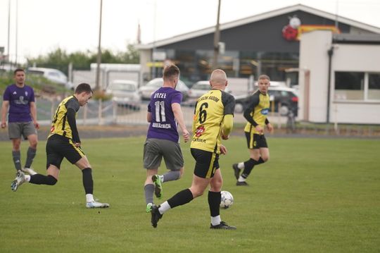 Orzeł Wierzbica - Młodzik Radom (zdjęcia)