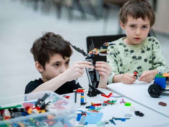 Twórcze warsztaty LEGO w Kamienicy Deskurów (zdjęcia)