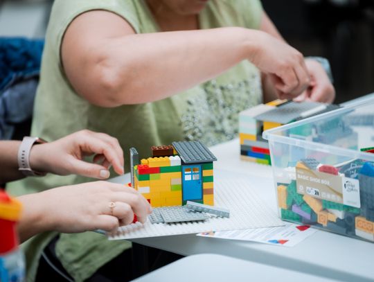 Twórcze warsztaty LEGO w Kamienicy Deskurów (zdjęcia)