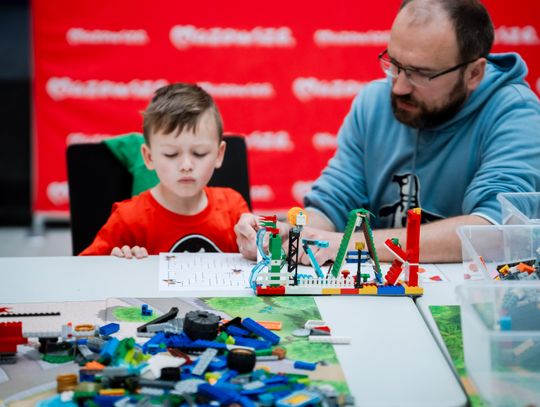 Twórcze warsztaty LEGO w Kamienicy Deskurów (zdjęcia)