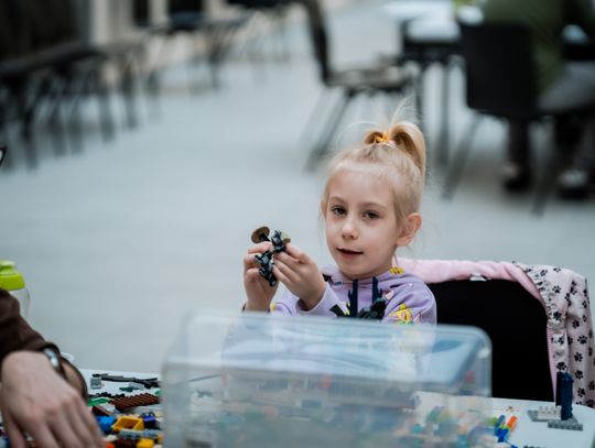 Twórcze warsztaty LEGO w Kamienicy Deskurów (zdjęcia)