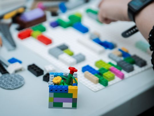 Twórcze warsztaty LEGO w Kamienicy Deskurów (zdjęcia)
