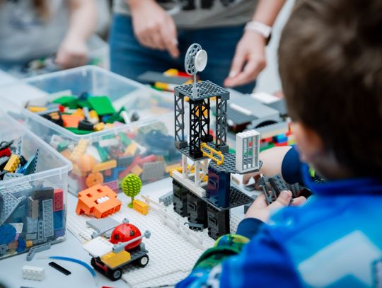Twórcze warsztaty LEGO w Kamienicy Deskurów (zdjęcia)