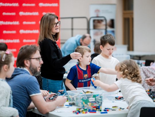 Twórcze warsztaty LEGO w Kamienicy Deskurów (zdjęcia)
