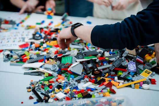 Twórcze warsztaty LEGO w Kamienicy Deskurów (zdjęcia)