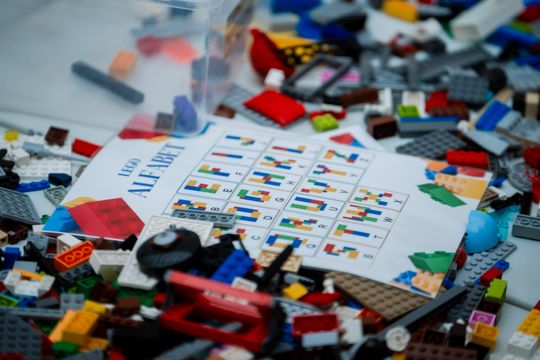 Twórcze warsztaty LEGO w Kamienicy Deskurów (zdjęcia)