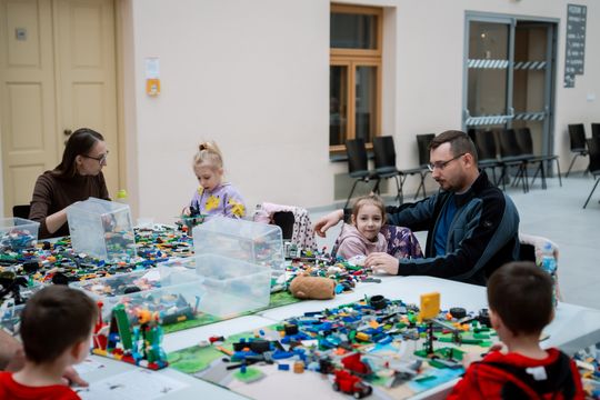 Twórcze warsztaty LEGO w Kamienicy Deskurów (zdjęcia)