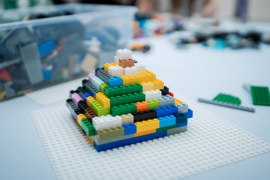 Twórcze warsztaty LEGO w Kamienicy Deskurów (zdjęcia)