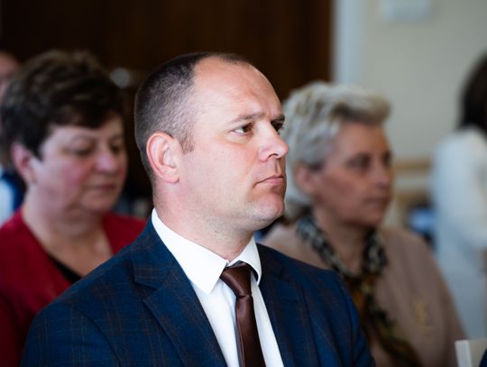 Podpisanie umów na drogi lokalne w ramach Rządowego Funduszu Rozwoju Dróg (zdjęcia)