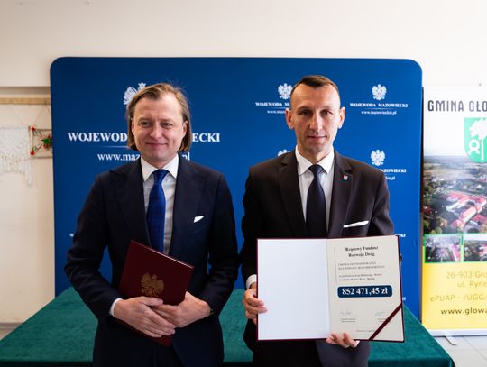 Podpisanie umów na drogi lokalne w ramach Rządowego Funduszu Rozwoju Dróg (zdjęcia)