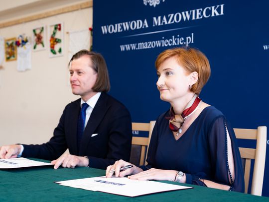 Podpisanie umów na drogi lokalne w ramach Rządowego Funduszu Rozwoju Dróg (zdjęcia)