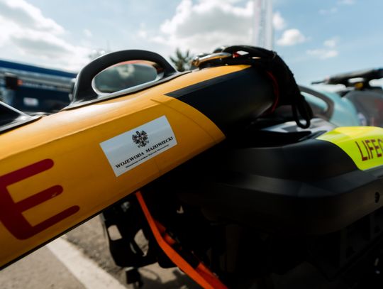 Przekazanie sprzętu ratunkowego dla ŚLWOPR (zdjęcia)