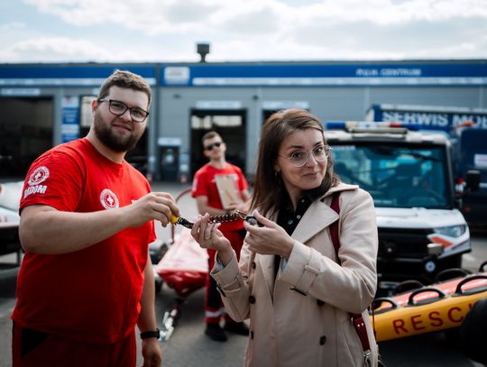 Przekazanie sprzętu ratunkowego dla ŚLWOPR (zdjęcia)