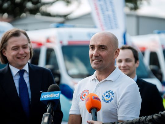 Przekazanie sprzętu ratunkowego dla ŚLWOPR (zdjęcia)