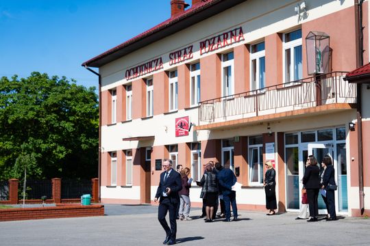 Podpisanie umów na drogi lokalne w ramach Rządowego Funduszu Rozwoju Dróg (zdjęcia)