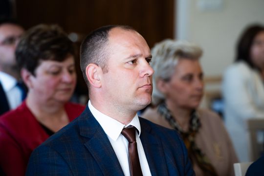 Podpisanie umów na drogi lokalne w ramach Rządowego Funduszu Rozwoju Dróg (zdjęcia)