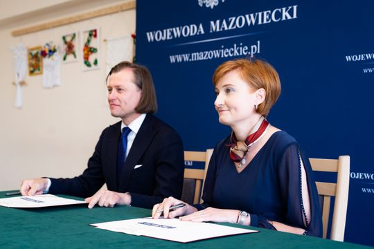 Podpisanie umów na drogi lokalne w ramach Rządowego Funduszu Rozwoju Dróg (zdjęcia)