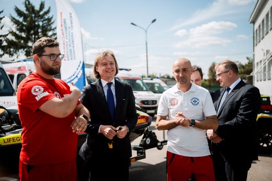 Przekazanie sprzętu ratunkowego dla ŚLWOPR (zdjęcia)